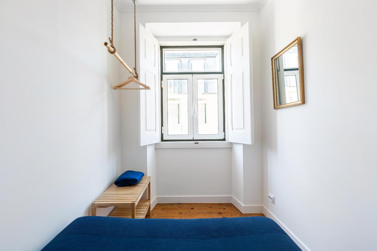 White & Blue Vintage Home In Graca リスボン エクステリア 写真